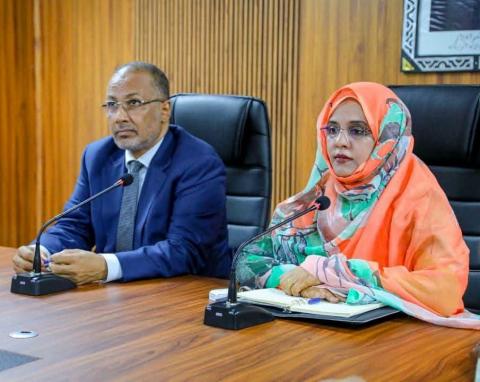 وزيرة التربية تدعو البنوك لمنح المدرسين “معاملة تفضيلية” في القروض